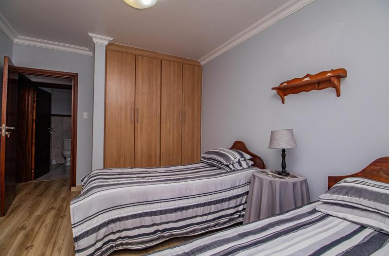 To Let 2 Bedroom Property for Rent in Outeniqua Strand Western Cape